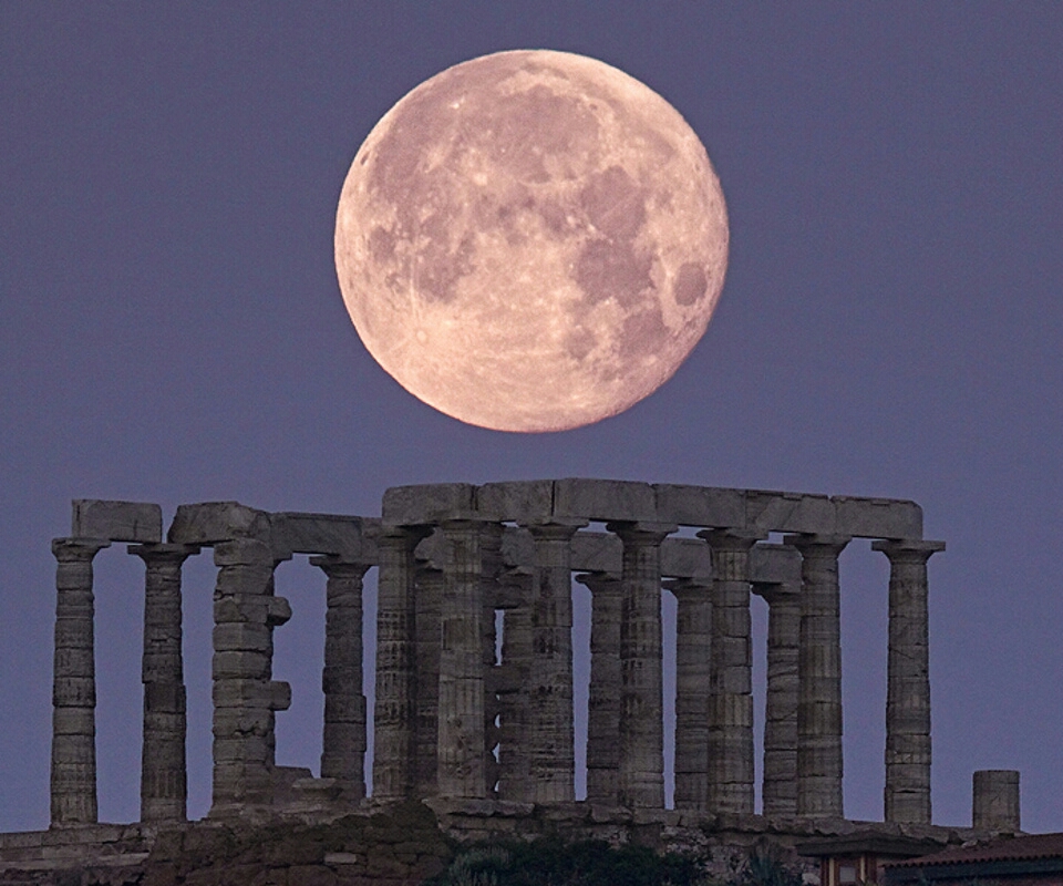 Moon athena Athena Moon
